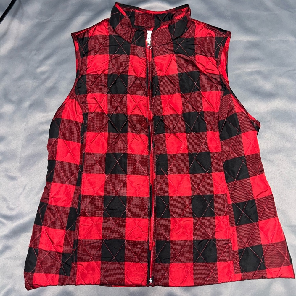 Croft & Barrow red and black plaid puffer vest